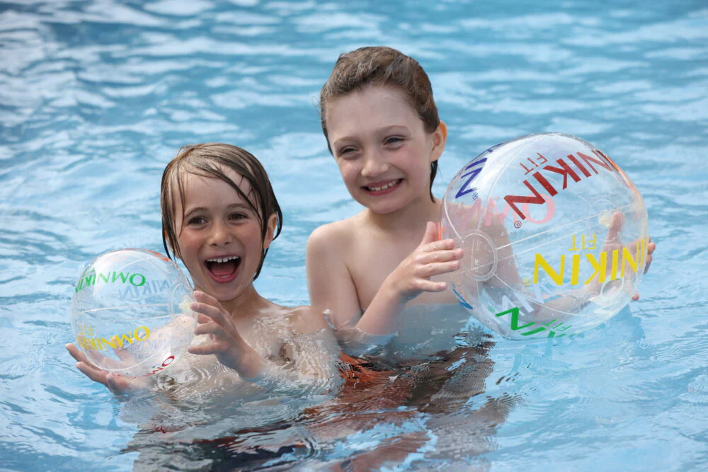 Ballon Omnikin Fit pour piscine - Image 2