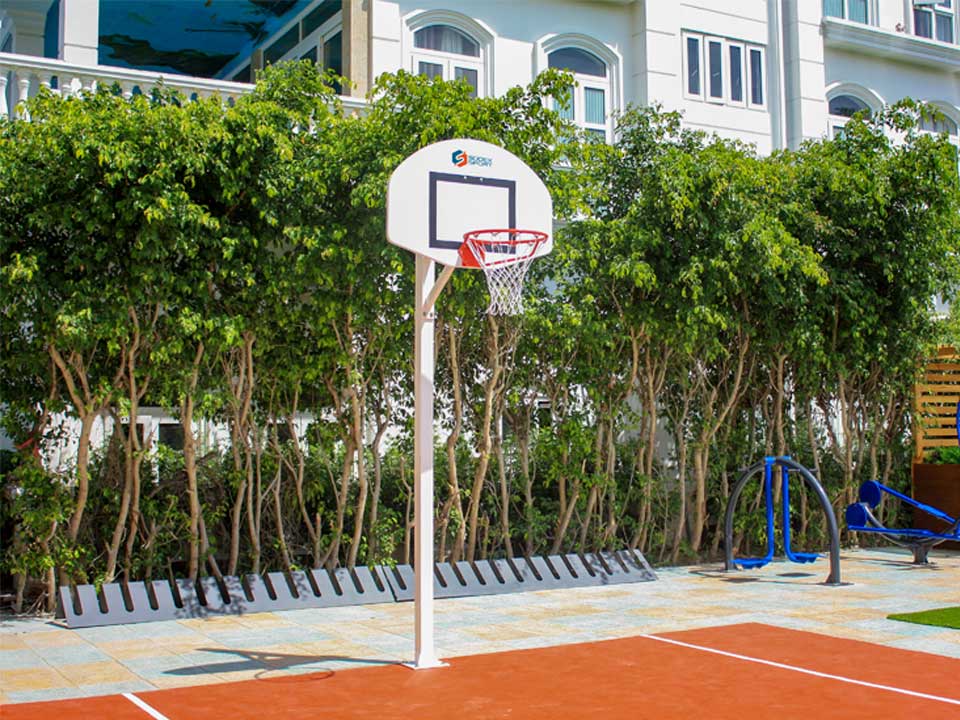 Panier de basketball sur plaque - Image 3