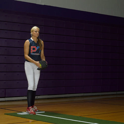 Tapis de lanceur de softball avec ligne de puissance centrale